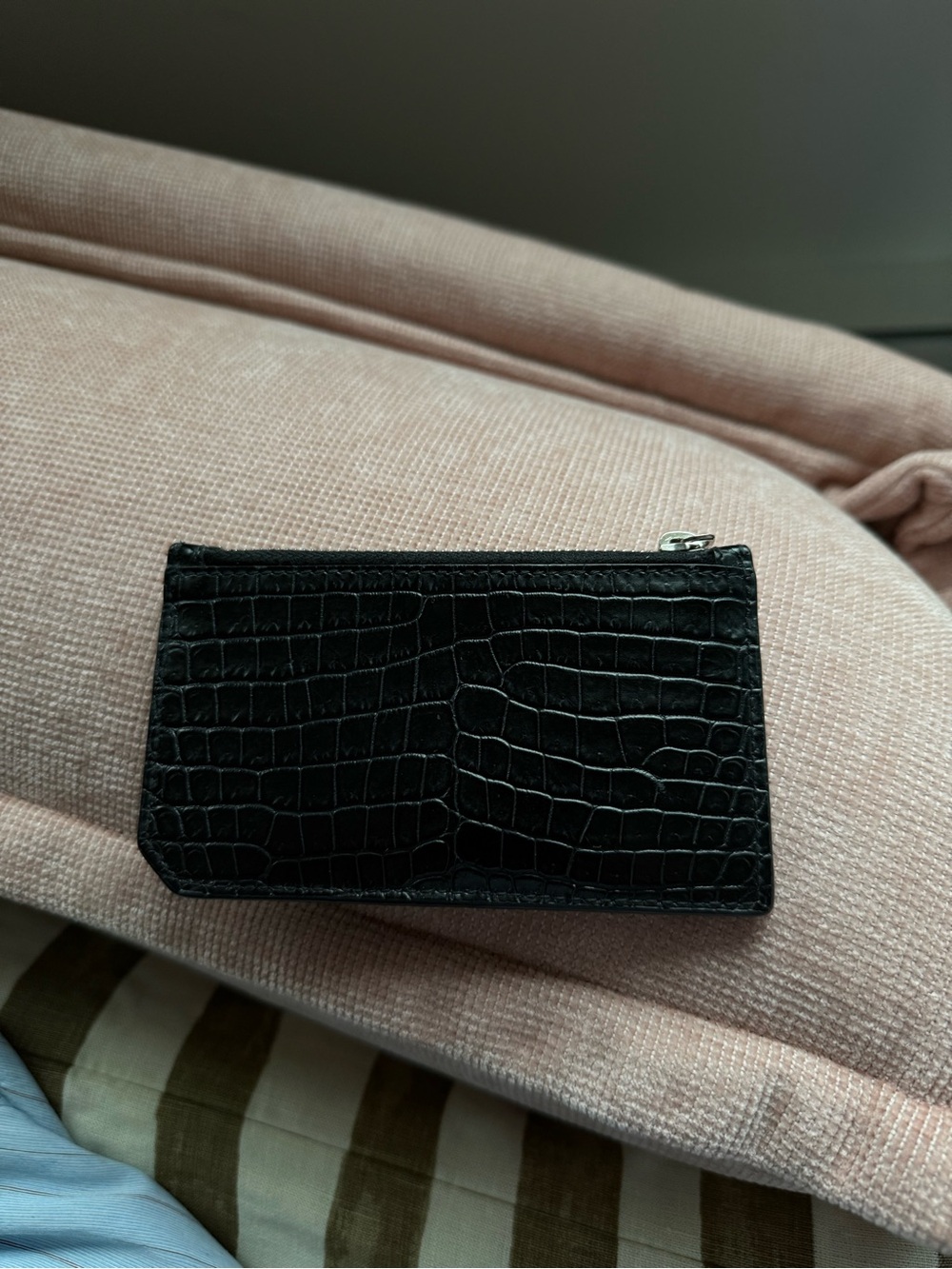 Authentic Saint Laurent Black Croc-Embossed Card Holder - Picture 2 of 4